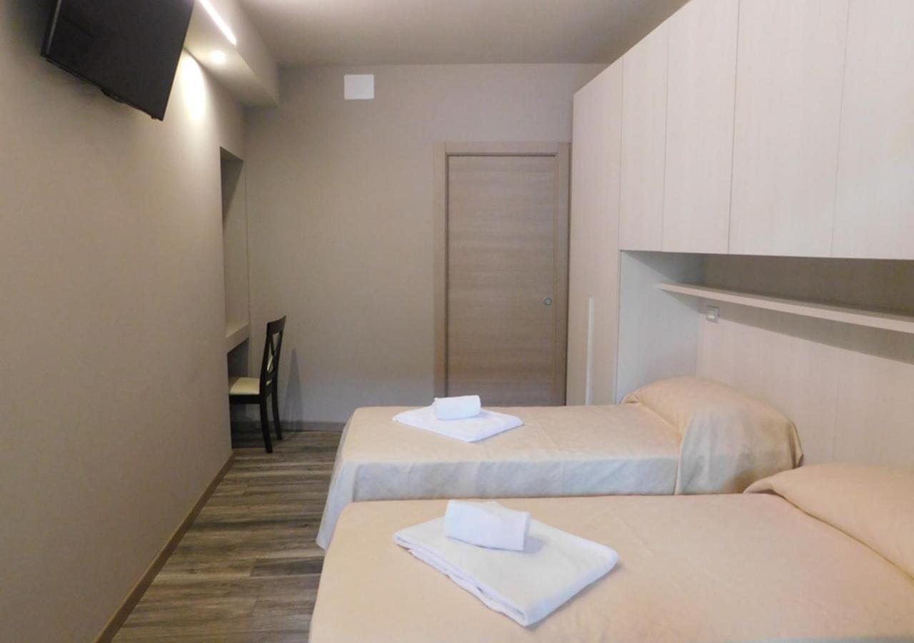 Trattoria Due Citroni Hotel Casalgrasso Eksteriør billede