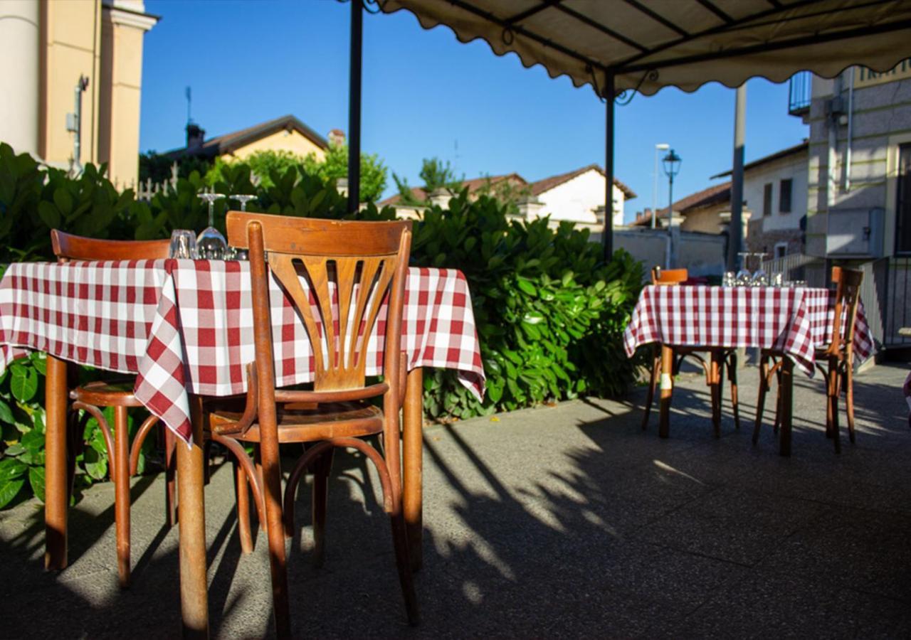 Trattoria Due Citroni Hotel Casalgrasso Eksteriør billede