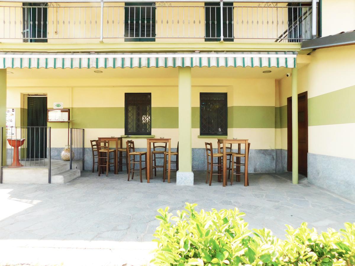 Trattoria Due Citroni Hotel Casalgrasso Eksteriør billede